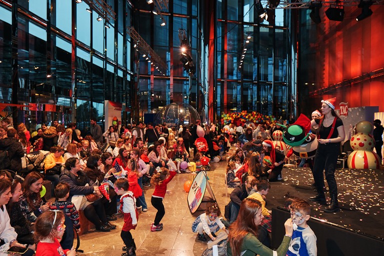 Türkiyenin Tek Yeni Yl Temal Çocuk Festivali Yeni Yl Masal, 1314 Aralkta Zorlu PSMde Aileler ile Buluuyor